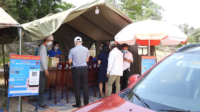 Phó Chủ tịch UBND TP. Đà Nẵng Lê Quang Nam đề nghị lực lượng công an, biên phòng cùng các địa phương tiếp tục siết chặt các chốt kiểm soát phòng, chống dịch và các đường mòn lối mở ra vào thành phố.