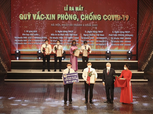 Agribank ủng hộ 60 tỷ đồng vào Quỹ vaccine phòng, chống Covid-19