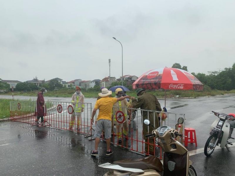 Hà Tĩnh: Cách ly 30 học sinh tiểu học là F1 của ca nhiễm Covid-19