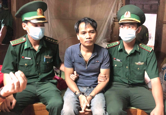 Đối tượng Hồ Văn Hâm bị bắt giữ tại nhà riêng khi đang có hành vi tàng trữ trái phép ma túy