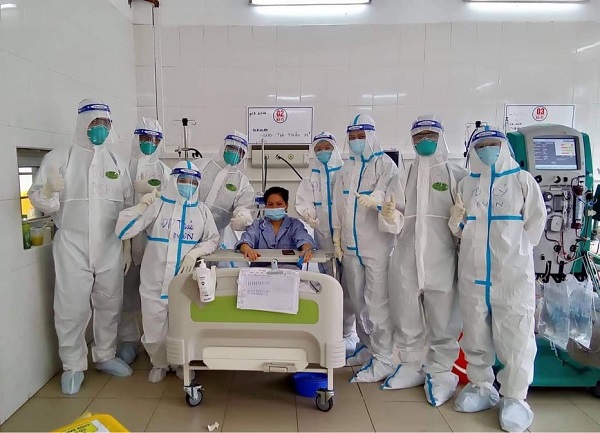 Bệnh nhân thở máy đầu tiên tại Trung tâm hồi sức tích cực Bắc Giang đã có tín hiệu lạc quan