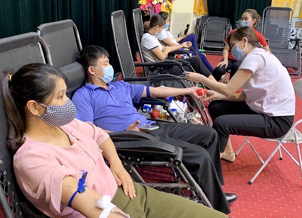 Phú Thọ: Ngày hội hiến máu tình nguyện "Giọt hồng đất Bưởi"