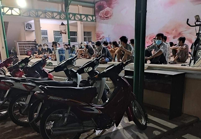 TP.HCM: Chủ tiệm internet mở cửa cho 42 thanh niên tụ tập chơi game