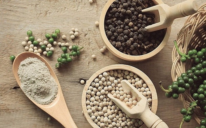 Giá tiêu ngày 17/6: Giảm nhẹ trên thị trường thế giới