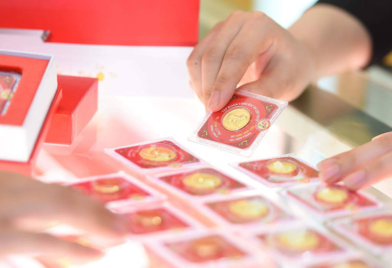 Giá vàng hôm nay 21/6: Giảm giá, cơ hội mua để chờ thời!