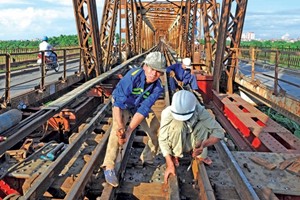 Tổng công ty Đường sắt đề nghị gói hỗ trợ khẩn cấp khoản vay 800 tỷ đồng