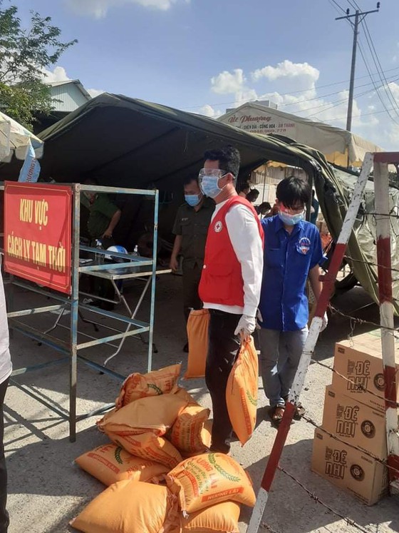 TP.HCM: Nhiều địa phương gửi hàng hóa hỗ trợ thành phố phòng, chống dịch Covid-19