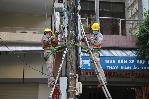 Kiểm tra sửa chữa lưới điện