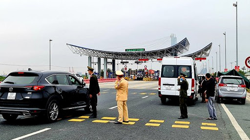 Quảng Ninh dừng vận tải hành khách liên tỉnh từ 0h ngày 25/6