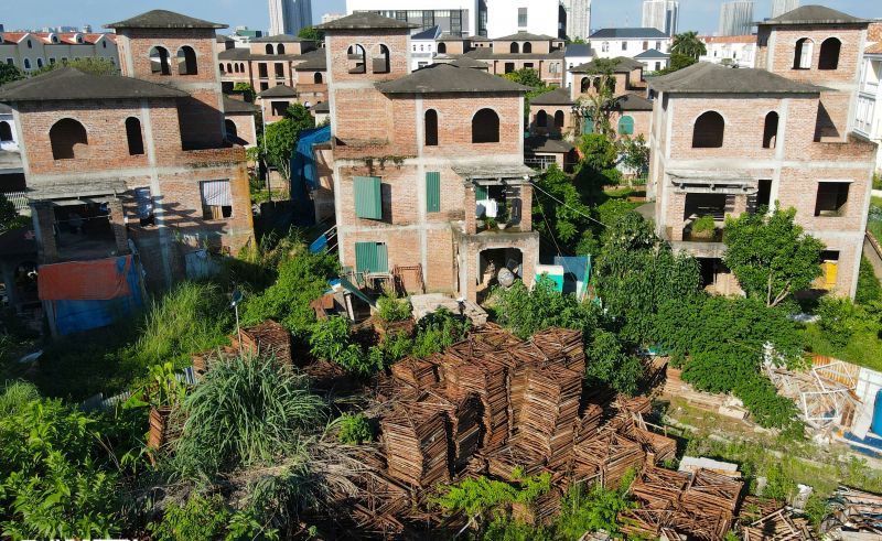 Nghịch lý tại Khu đô thị Sudico (Nam An Khánh): Nơi sầm uất, “góc chủ nhà” vẫn cứ hoang sơ