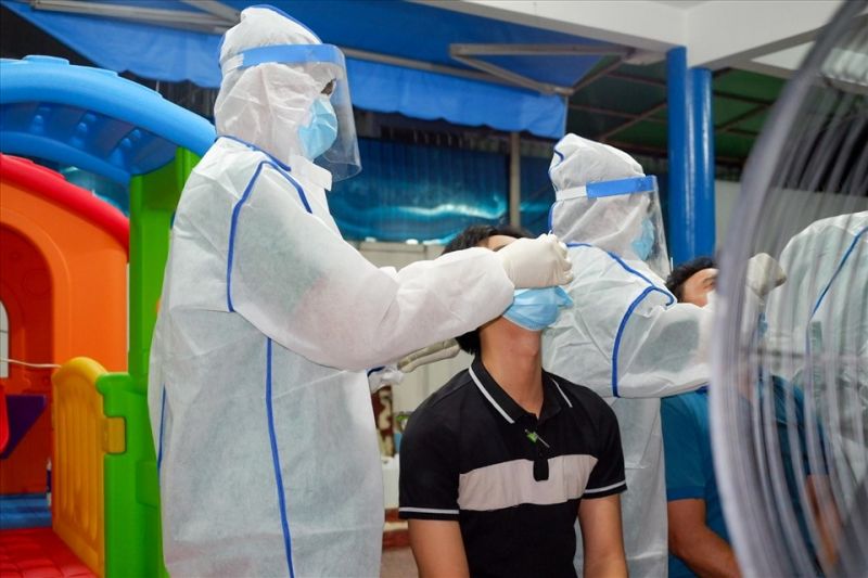 Quảng Ngãi: Thực hiện test nhanh cho người dân khu vực có ca mắc Covid-19