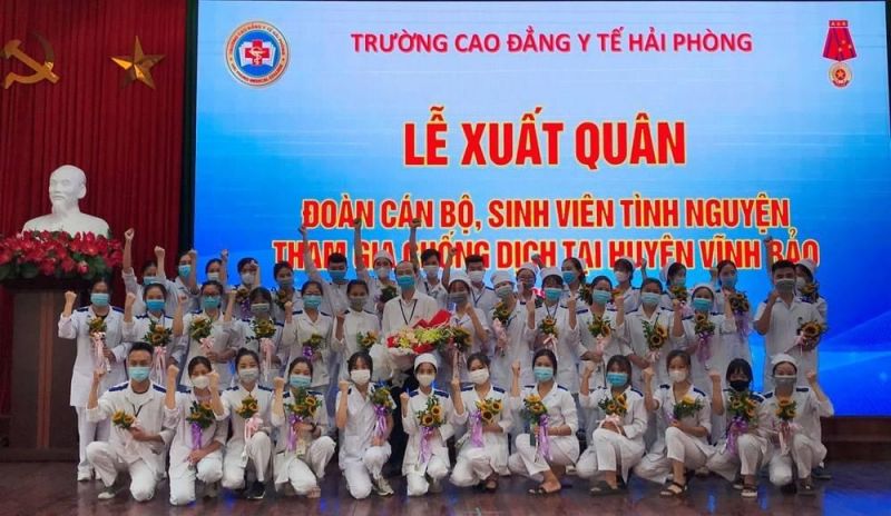 Hải Phòng: Cán bộ, sinh viên Trường Cao đẳng Y tế Hải Phòng tình nguyện tham gia chống dịch tại huyện Vĩnh Bảo