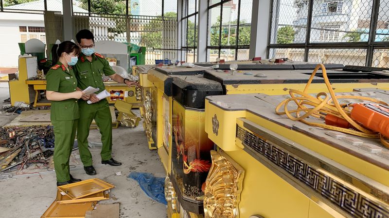 An Giang: Tiêu hủy hàng chục máy game bắn cá và đập thú không hóa đơn chứng từ
