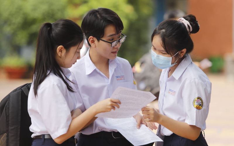 Hà Nội: Công nhận trúng tuyển lớp 10 cho 21 học sinh thuộc diện F0 và F1