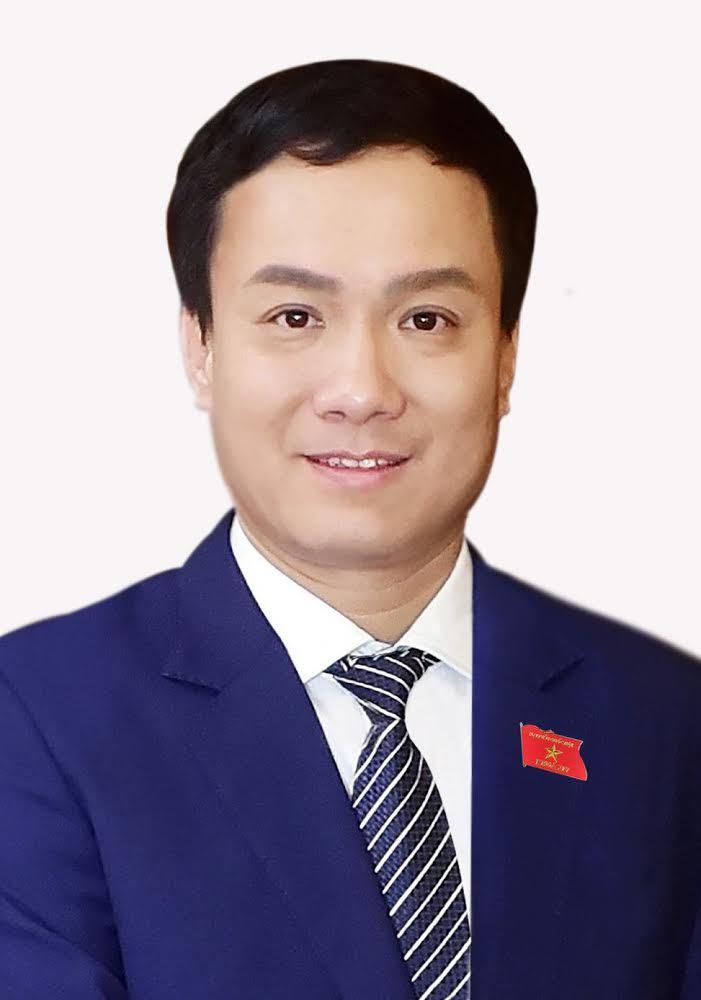 Ông Triệu Thế Hùng được bầu làm Chủ tịch UBND tỉnh Hải Dương
