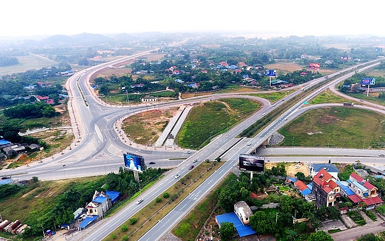 Nút giao Sông Công giữa cao tốc Hà Nội - Thái Nguyên và quốc lộ 3 cũ thuận lợi cho phương tiện giao thông ra vào KCN II Sông Công