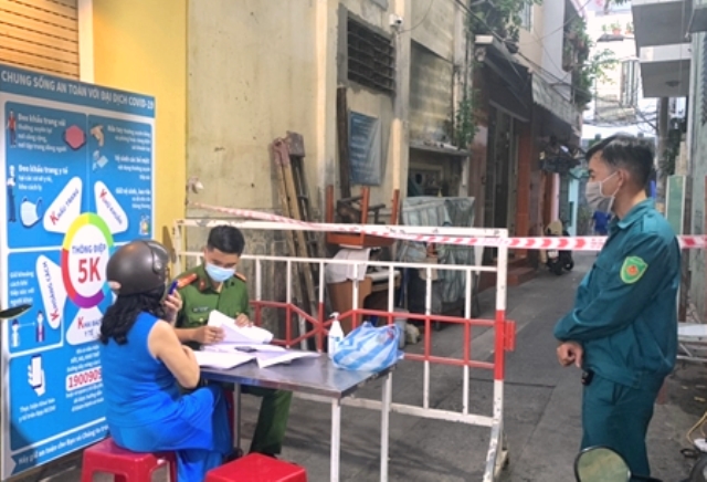 Đ&agrave; Nẵng sẽ nới lỏng một số hoạt động v&agrave; xem x&eacute;t thu hẹp khu phong tỏa