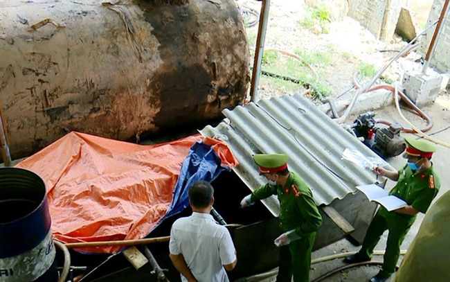 Phát hiện cơ sở tái chế dầu thải trái phép tại Ninh Bình