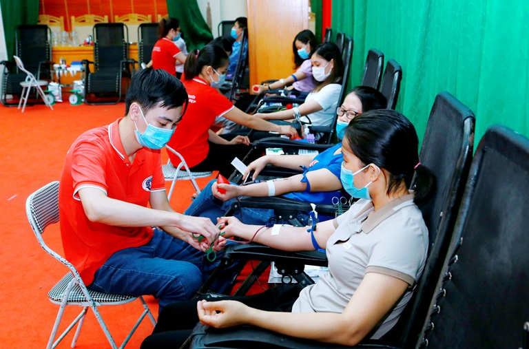 Hành trình đỏ 2021 - Kết nối dòng máu Việt