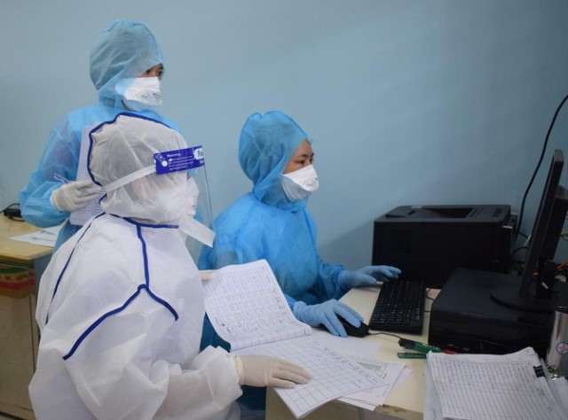 Lực lượng y tế tỉnh Phú Yên xét nghiệm bệnh dịch Covid - 19. Ảnh CDC Phú Yên.