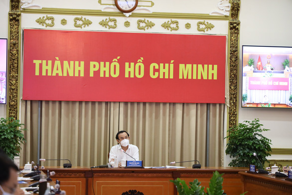 Bí thư Thành ủy TP.HCM Nguyễn Văn Nên phát biểu tại cuộc họp