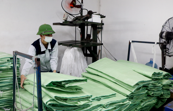 Dây chuyền sản xuất bao bì của Công ty TNHH FLECON Việt Nam
