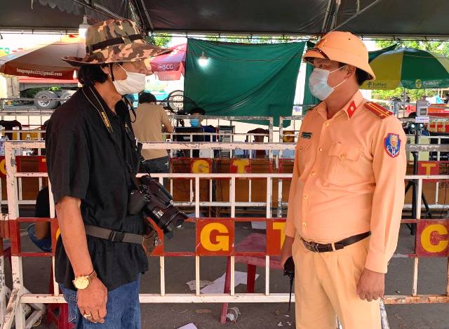 Đà Nẵng: Siết chặt các chốt kiểm dịch các cửa ngõ ra, vào thành phố, ca nhiễm covid-19 giảm hẳn