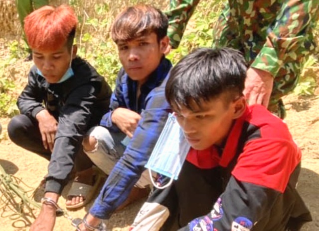 Quảng Trị: Bắt 3 đối tượng tuổi vị thành niên vận chuyển trái phép ma túy qua biên giới