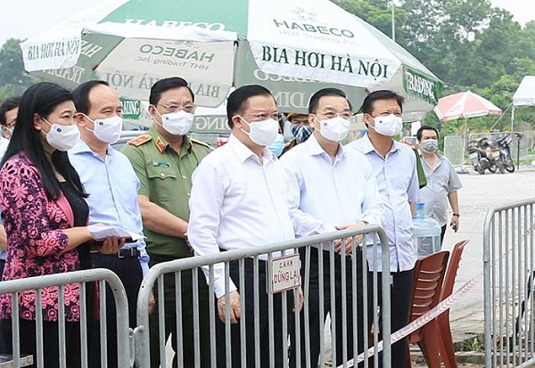 Bí thư Thành ủy Đinh Tiến Dũng kiểm tra công tác phòng, chống dịch Covid-19 tại huyện Đông Anh Bí thư Thành ủy Đinh Tiến Dũng kiểm tra công tác phòng, chống dịch Covid-19 tại huyện Đông Anh