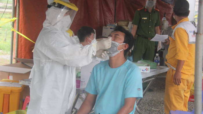 Không kiểm tra giấy xét nghiệm SARS-CoV-2 đối với lái xe vận chuyển hàng hóa lưu thông trong nội vùng thực hiện Chỉ thị 16