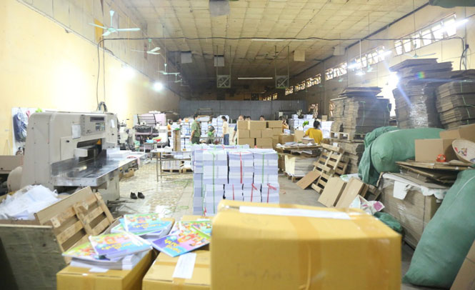 Hà Nội: Phát hiện 2 cơ sở nghi in lậu hơn 50.000 cuốn sách giáo khoa