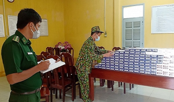 An Giang: Thu giữ gần 5.000 bao thuốc lá nhập lậu
