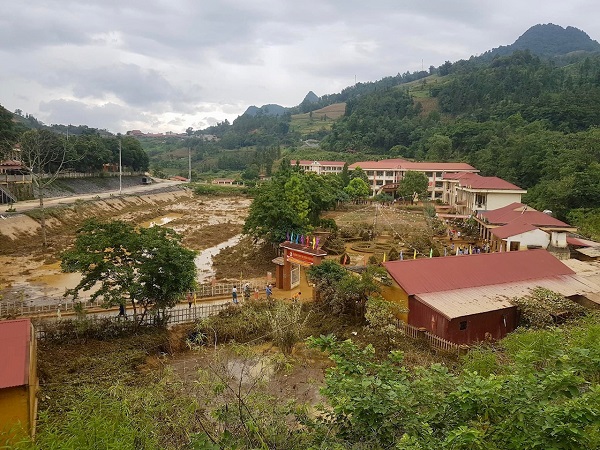 Trường THCS thị trấn Si Ma Cai bị ảnh hưởng và thiệt hại nặng nề nhất (Điểm ngập sâu nhất là 4m)