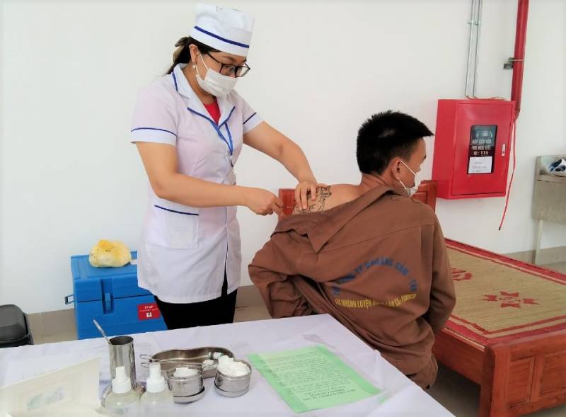 Lào Cai: Hoàn thành tiêm vắc xin phòng Covid-19 cho người lao động tại Nhà máy Luyện đồng Bản Qua