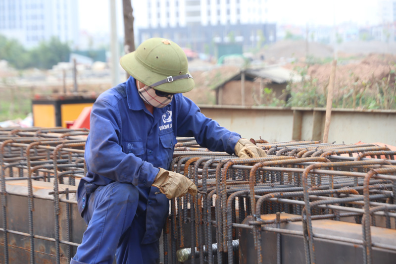 Sở Xây dựng TP Hà Nội vừa có văn bản hỏa tốc yêu cầu dừng mọi hoạt động xây dựng tại tất cả các công trình xây dựng dân dụng trên địa bàn TP Hà Nội trong vòng 15 ngày, kể từ 6h ngày 24/7/202