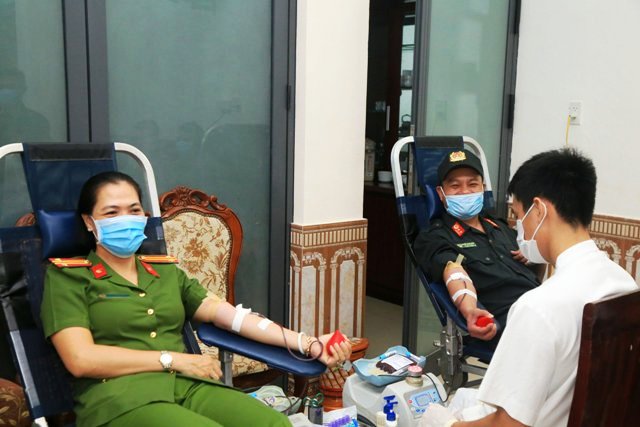 200 cán bộ, chiến sĩ Công an tỉnh Thừa Thiên Huế tham gia hiến máu