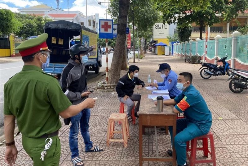 Đắk Lắk: Xử phạt nhiều trường hợp vi phạm giãn cách xã hội theo Chỉ thị 16