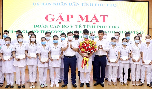 Phú Thọ: 52 cán bộ y tế lên đường hỗ trợ tỉnh Bình Dương chống dịch Covid-19