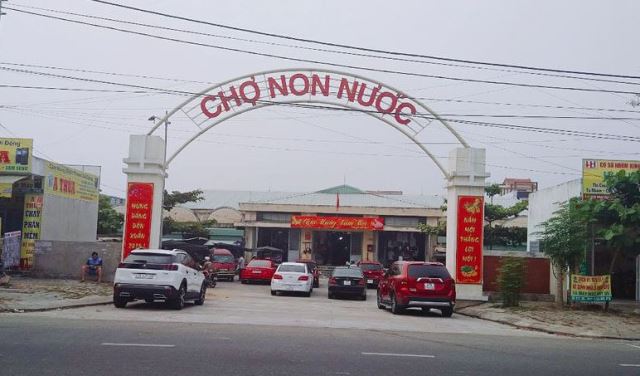 Đà Nẵng: Tạm dừng hoạt động chợ Non Nước, thần tốc truy vết, xét nghiệm Covid-19