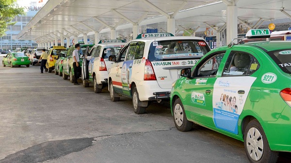 TP. HCM: Nâng cấp 200 taxi truyền thống thành taxi y tế