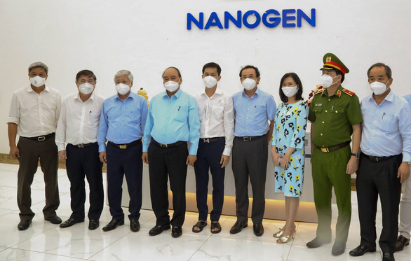 Chủ tịch nước Nguyễn Xuân Phúc đã thăm Công ty cổ phần công nghệ sinh học dược Nanogen