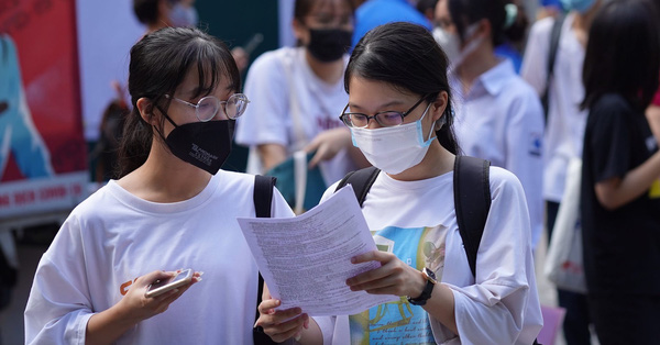 Nhiều trường đại học công bố điểm sàn xét tuyển năm 2021