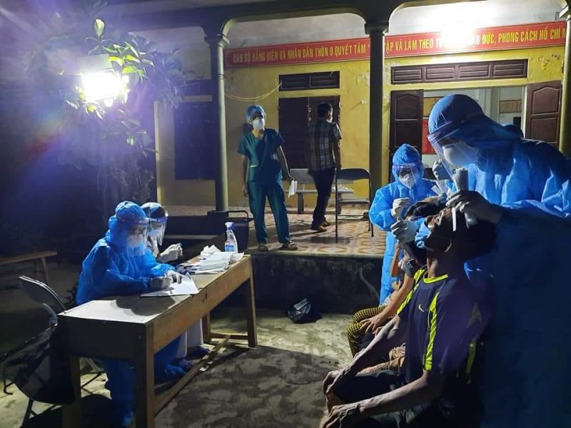 Nghệ An: Tạm đình chỉ công tác chủ tịch xã vì cho F1 về thăm vợ con