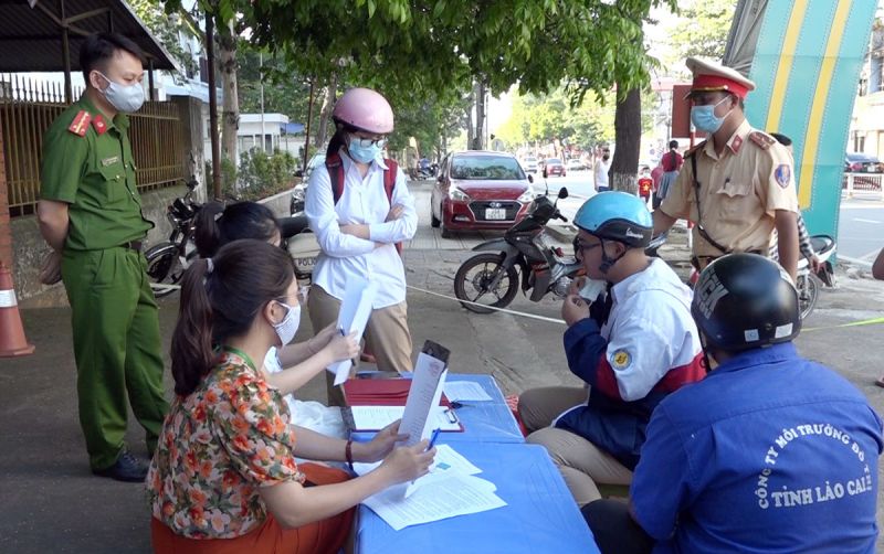 Hà Nội: Xử phạt 877 trường hợp vi phạm quy định phòng chống dịch trong ngày 1/8