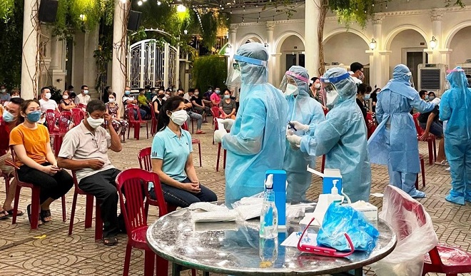 Sáng 2/8: Có 3.201 ca mắc COVID-19, hơn 6,4 triệu liều vắc xin đã được tiêm chủng