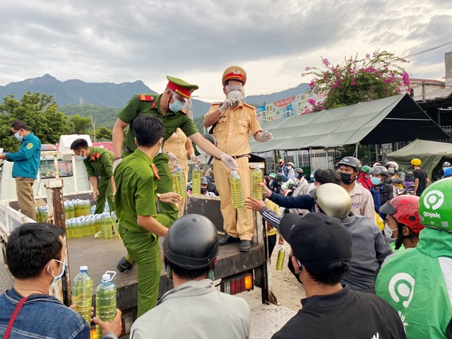 Thừa Thiên Huế: Hỗ trợ tối đa bà con từ địa phương khác trở về quê