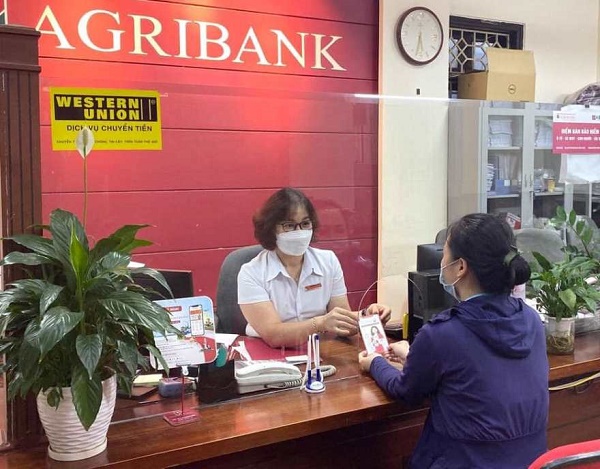 Agribank vẫn luôn nỗ lực cùng ngành ngân hàng hỗ trợ phát triển nền kinh tế dù đại dịch có những diễn biến phức tạp