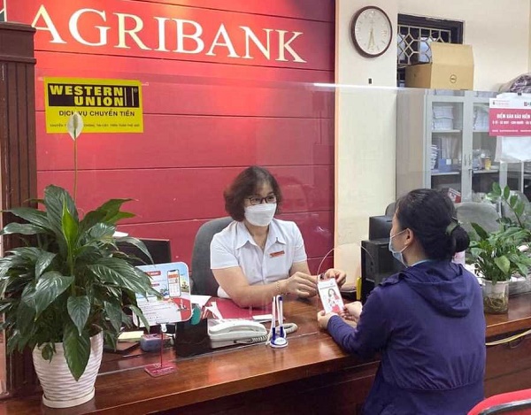 Trong đại dịch, Agribank tiếp tục khẳng định vai trò huyết mạch trong phát triển tam nông và nền kinh tế đất nước