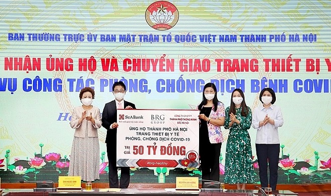 Tập đoàn BRG cùng các đơn vị ủng hộ TP. Hà Nội các trang thiết bị y tế phòng, chống dịch Covid-19