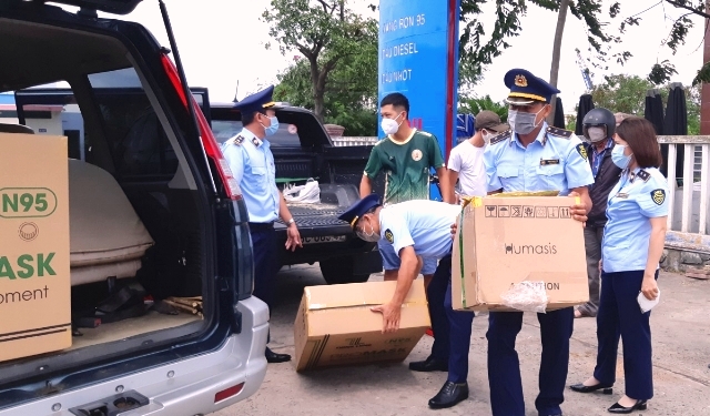 TP. Tuy Hòa (Phú Yên): Mua bán trang thiết bị y tế, bị phạt hành chính 30 triệu đồng